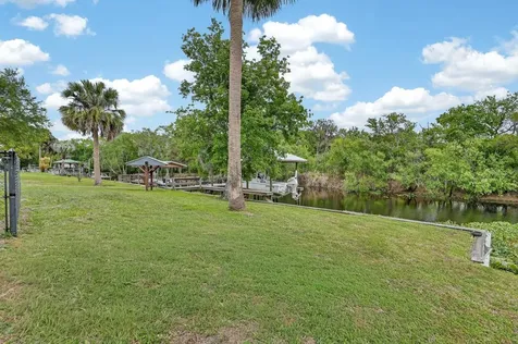 1523 Lakeside Drive Deland FL 32720