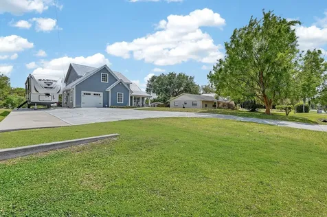 1523 Lakeside Drive Deland FL 32720