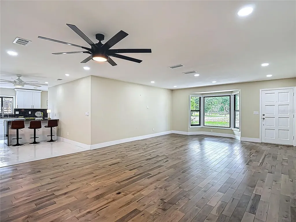 216 Corbett Road Lithia FL 33547