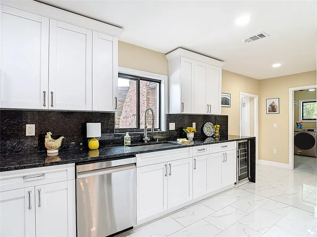 216 Corbett Road Lithia FL 33547