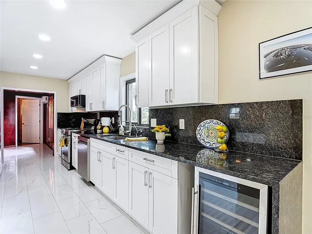 216 Corbett Road Lithia FL 33547