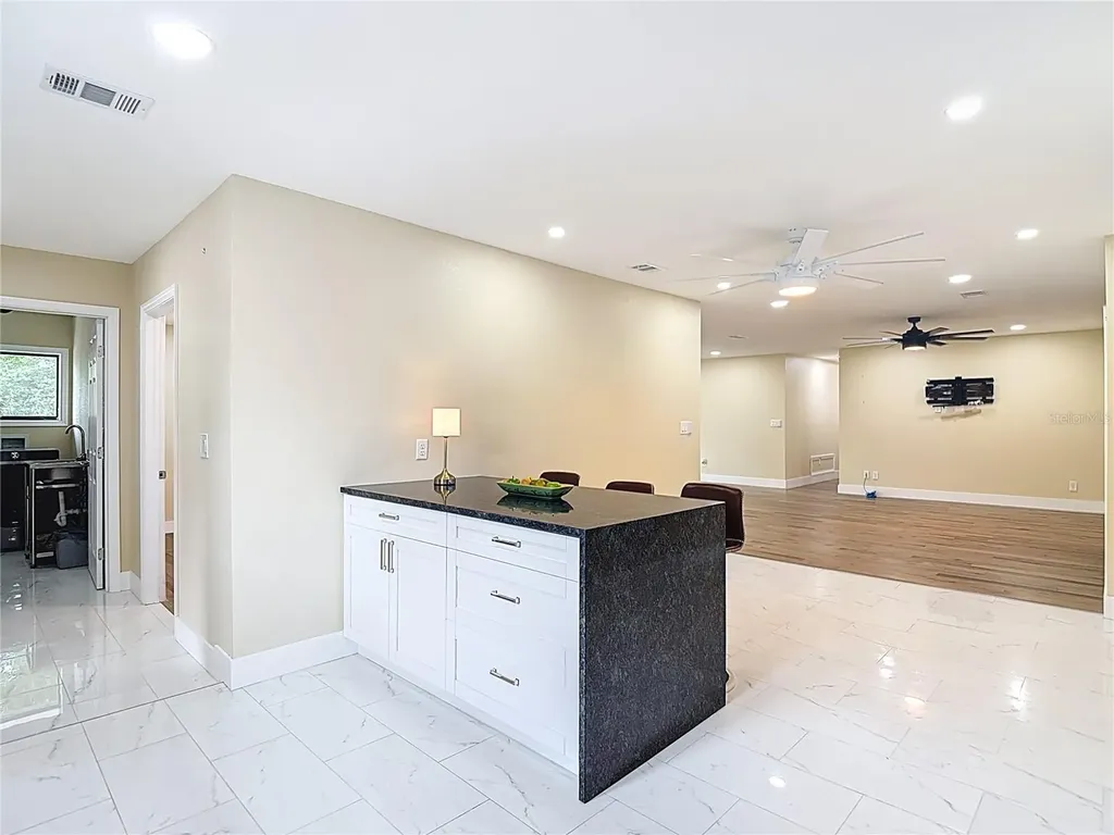 216 Corbett Road Lithia FL 33547