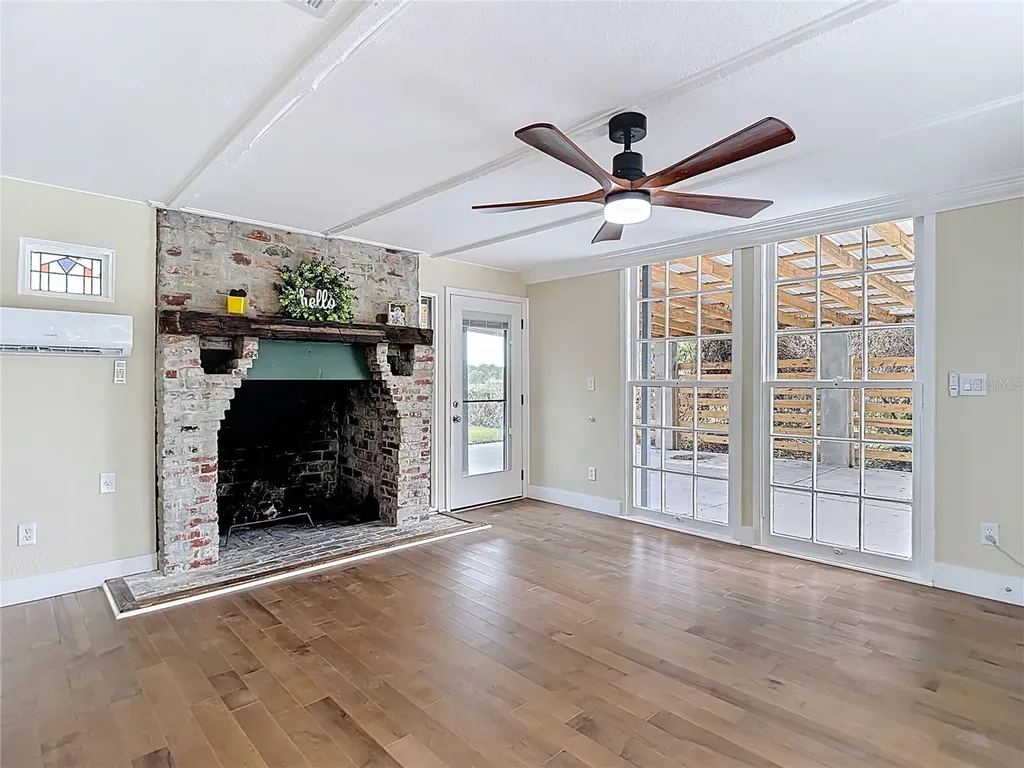 216 Corbett Road Lithia FL 33547