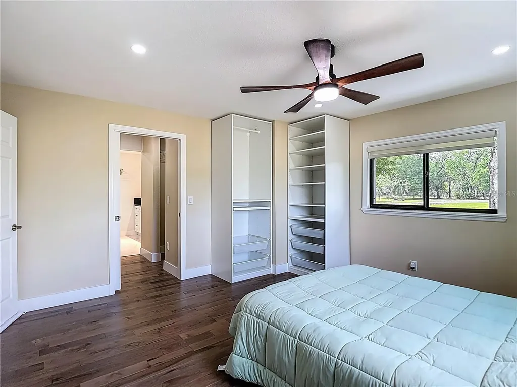 216 Corbett Road Lithia FL 33547