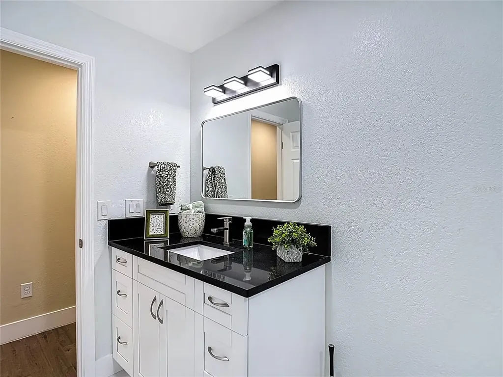 216 Corbett Road Lithia FL 33547
