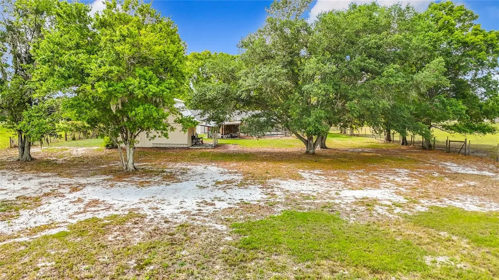 216 Corbett Road Lithia FL 33547