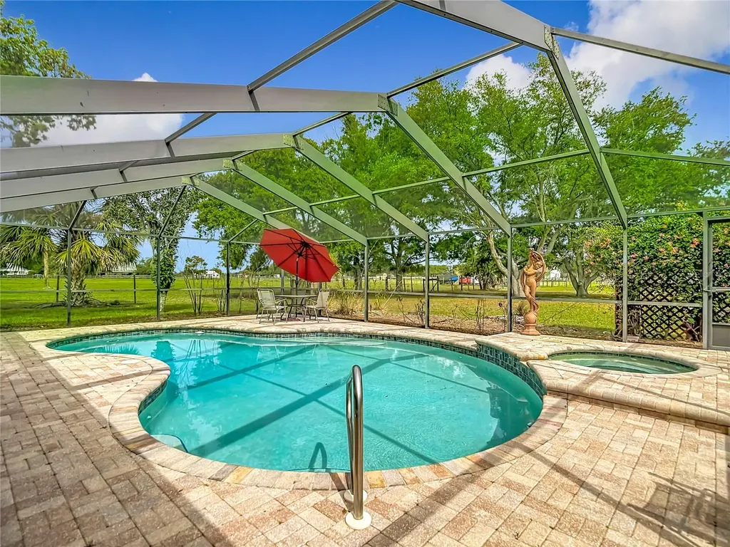 216 Corbett Road Lithia FL 33547