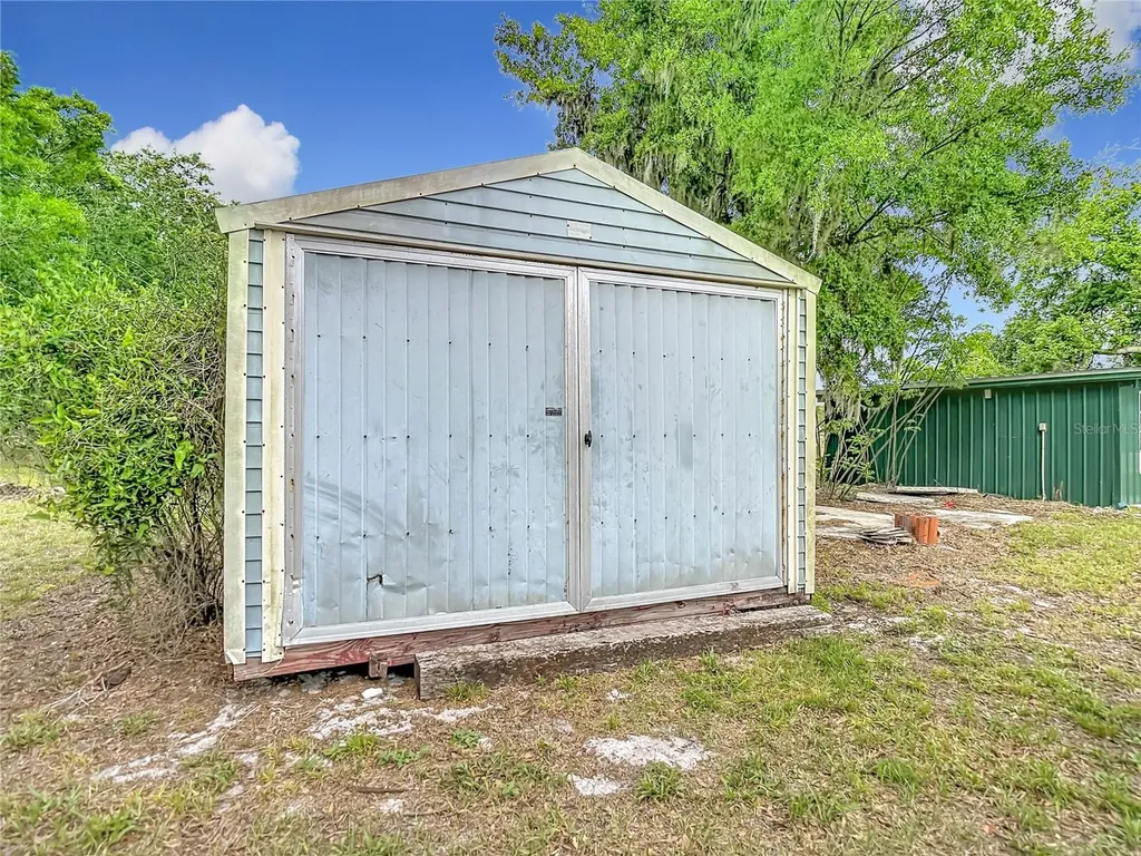 216 Corbett Road Lithia FL 33547