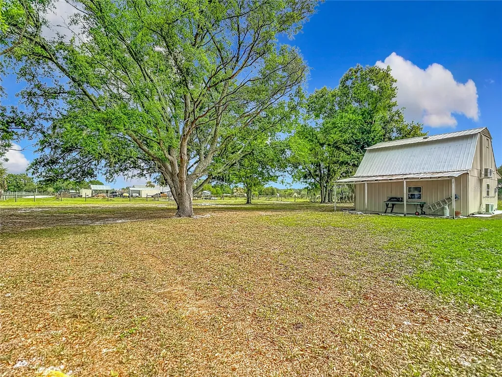 216 Corbett Road Lithia FL 33547