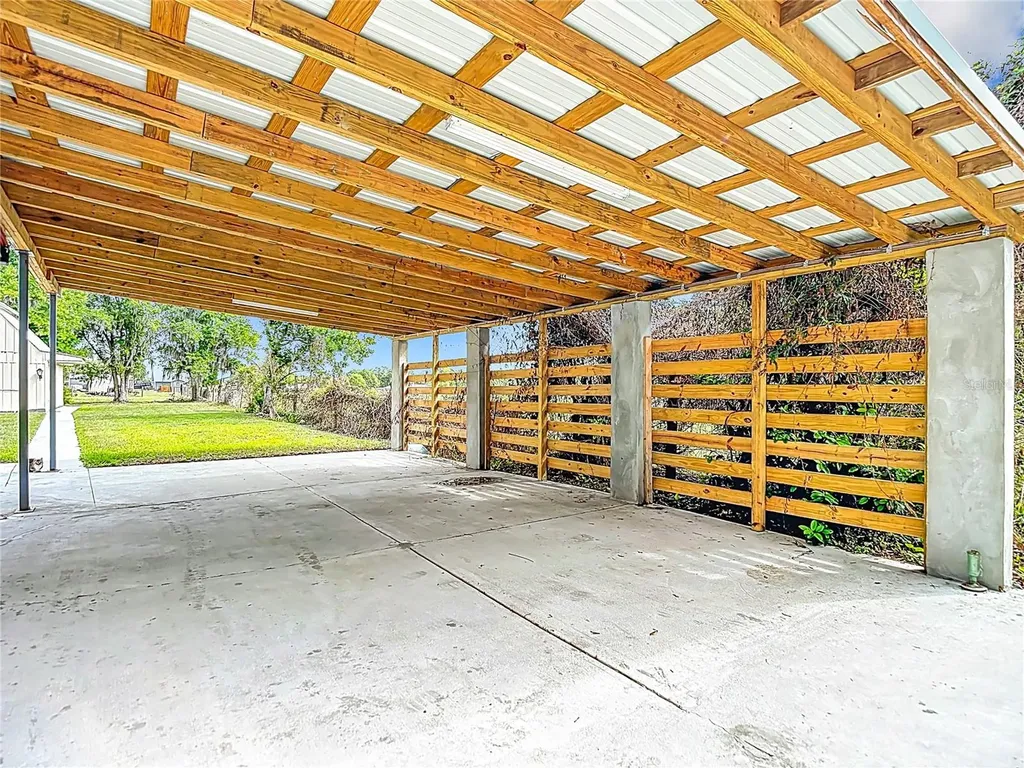 216 Corbett Road Lithia FL 33547