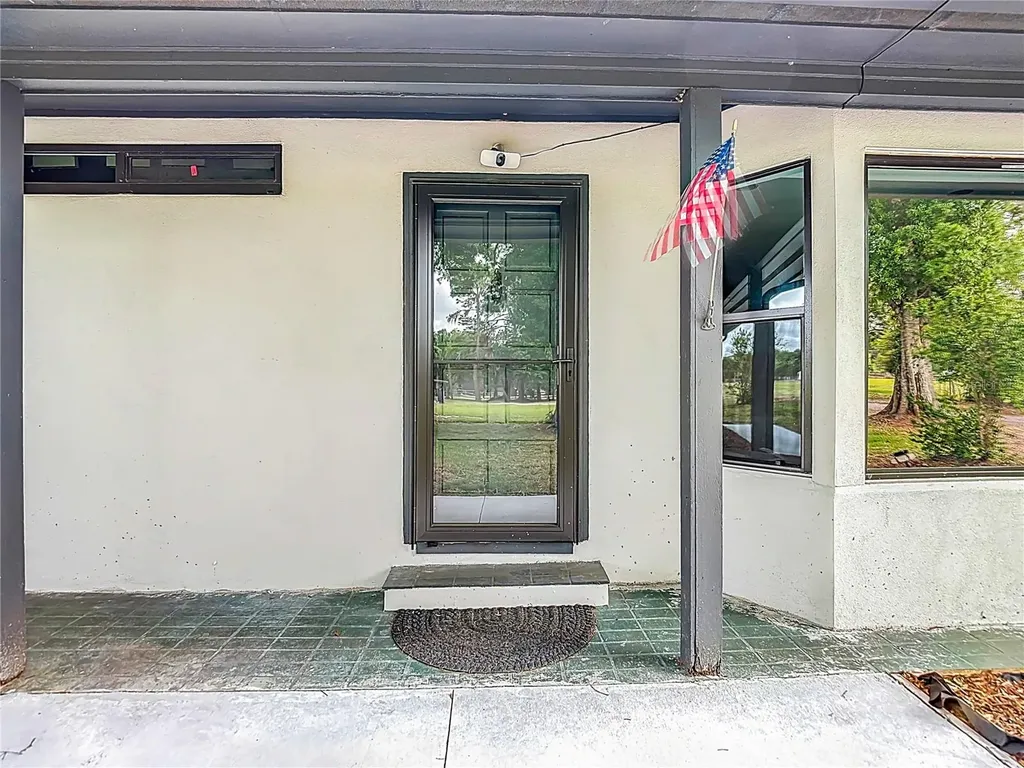 216 Corbett Road Lithia FL 33547