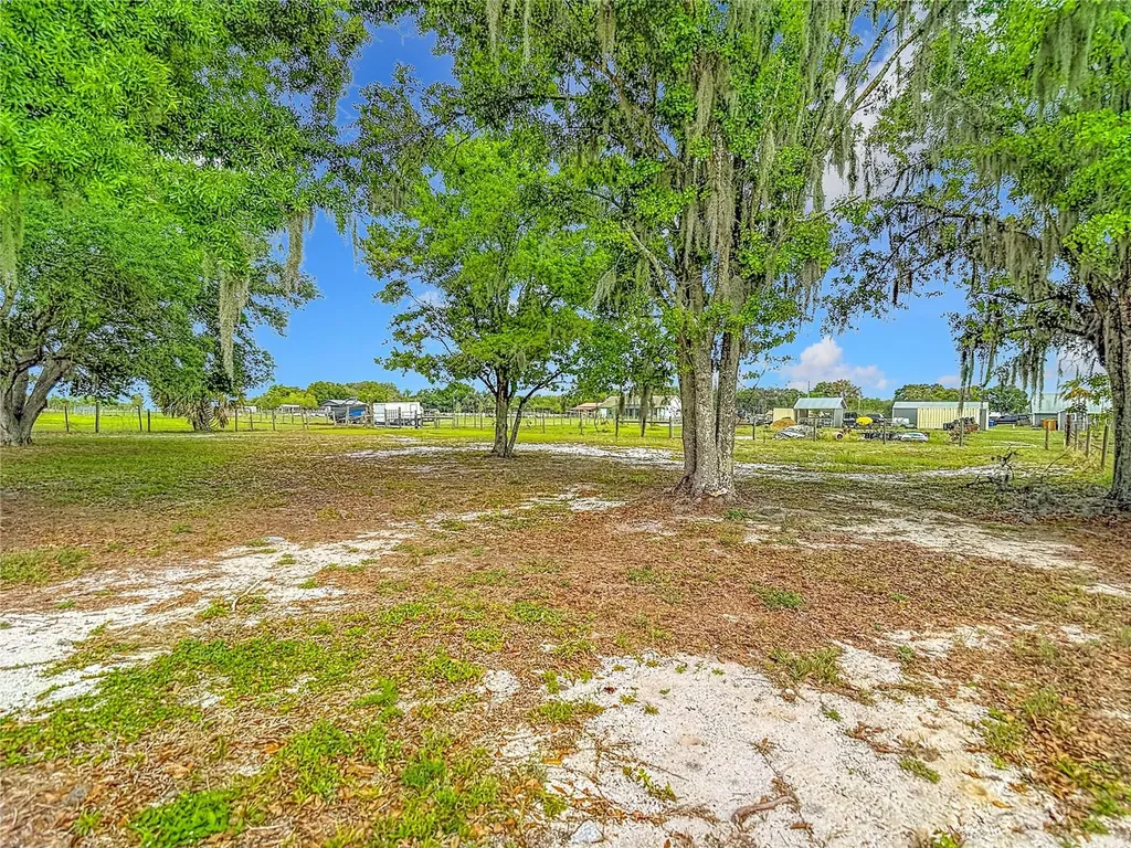 216 Corbett Road Lithia FL 33547