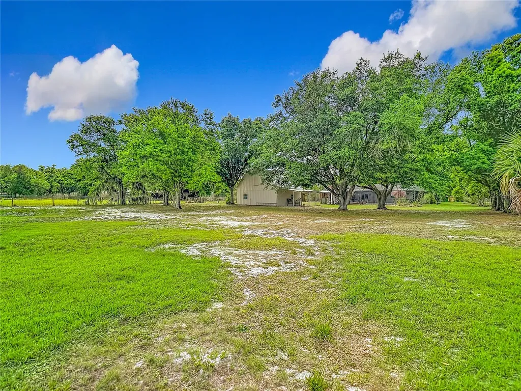 216 Corbett Road Lithia FL 33547