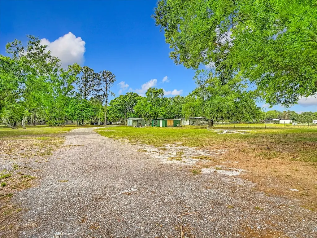 216 Corbett Road Lithia FL 33547