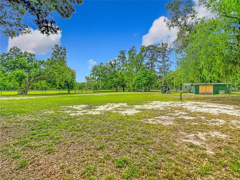 216 Corbett Road Lithia FL 33547