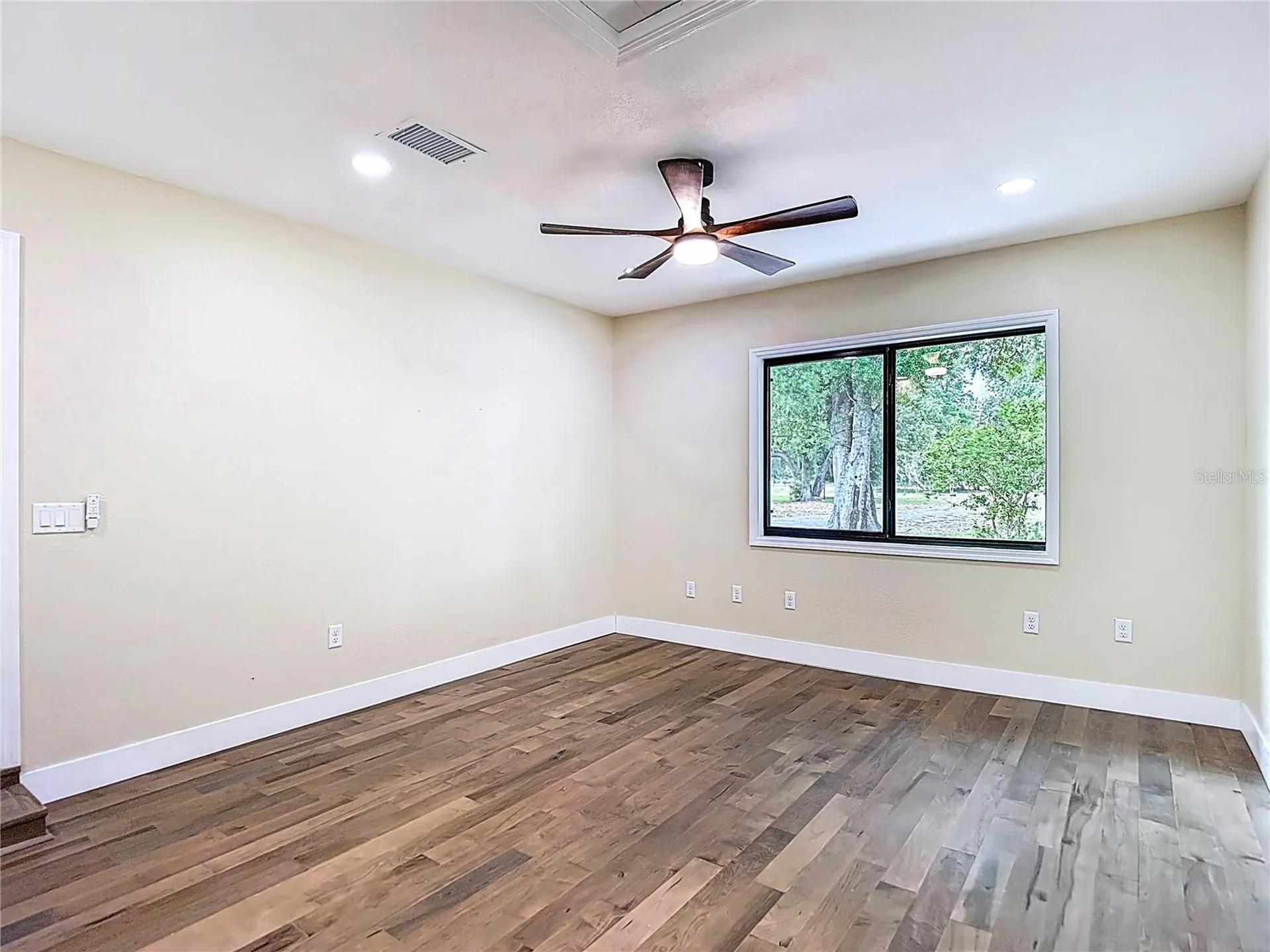 216 Corbett Road Lithia FL 33547