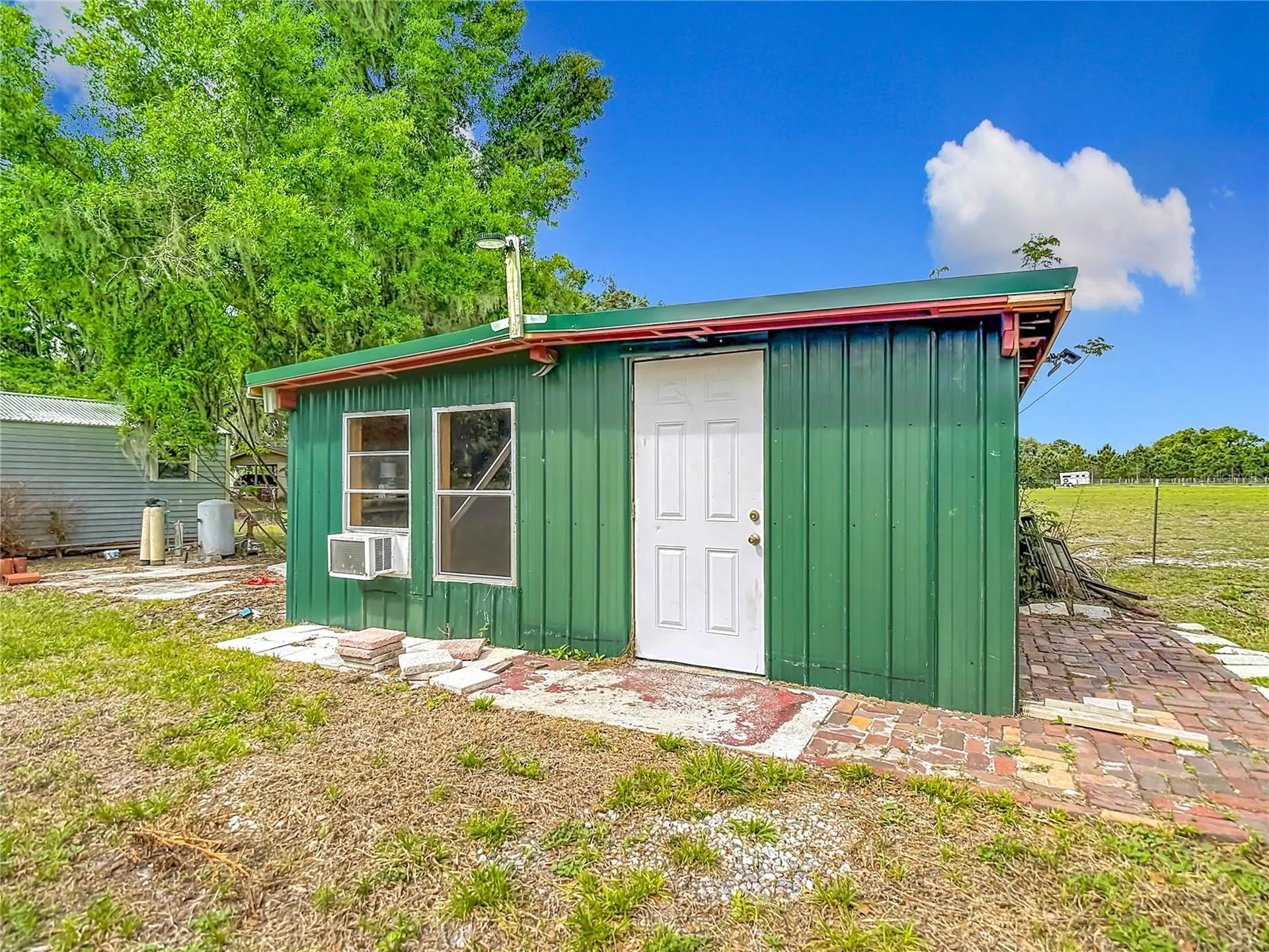 216 Corbett Road Lithia FL 33547