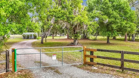 216 Corbett Road Lithia FL 33547