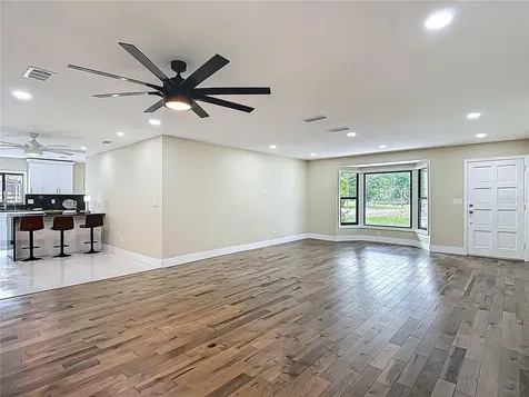 216 Corbett Road Lithia FL 33547