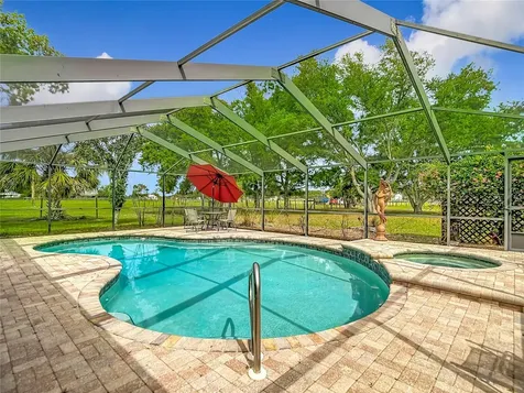 216 Corbett Road Lithia FL 33547