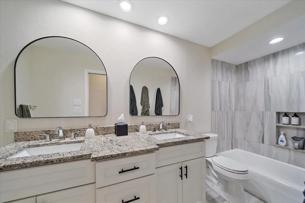 1734 Riviera Circle Sarasota FL 34232