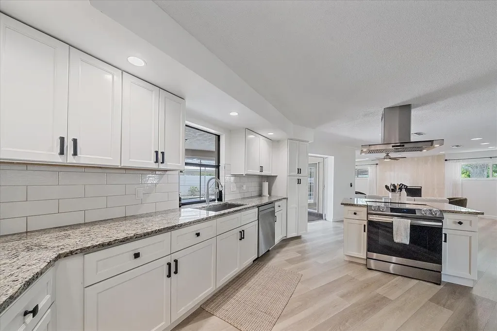 1734 Riviera Circle Sarasota FL 34232