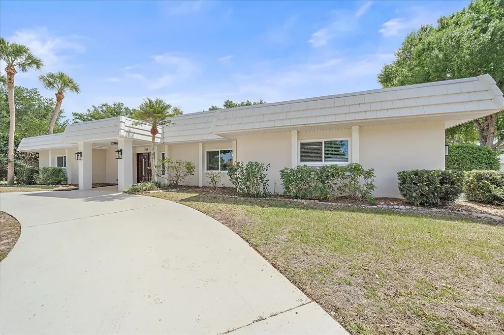 1734 Riviera Circle Sarasota FL 34232