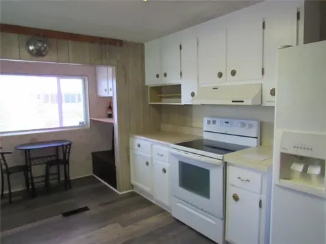 36506 Kay Avenue Zephyrhills FL 33542
