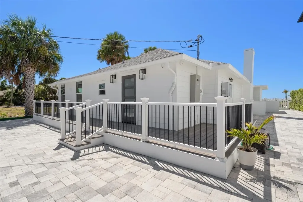 1038 Eldorado Avenue Clearwater FL 33767