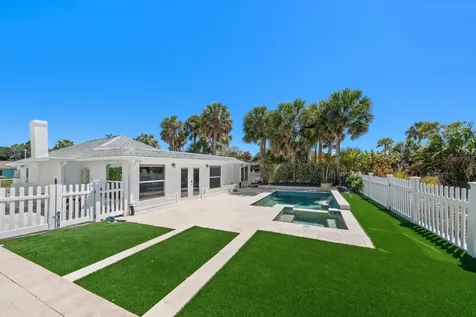 1038 Eldorado Avenue Clearwater FL 33767
