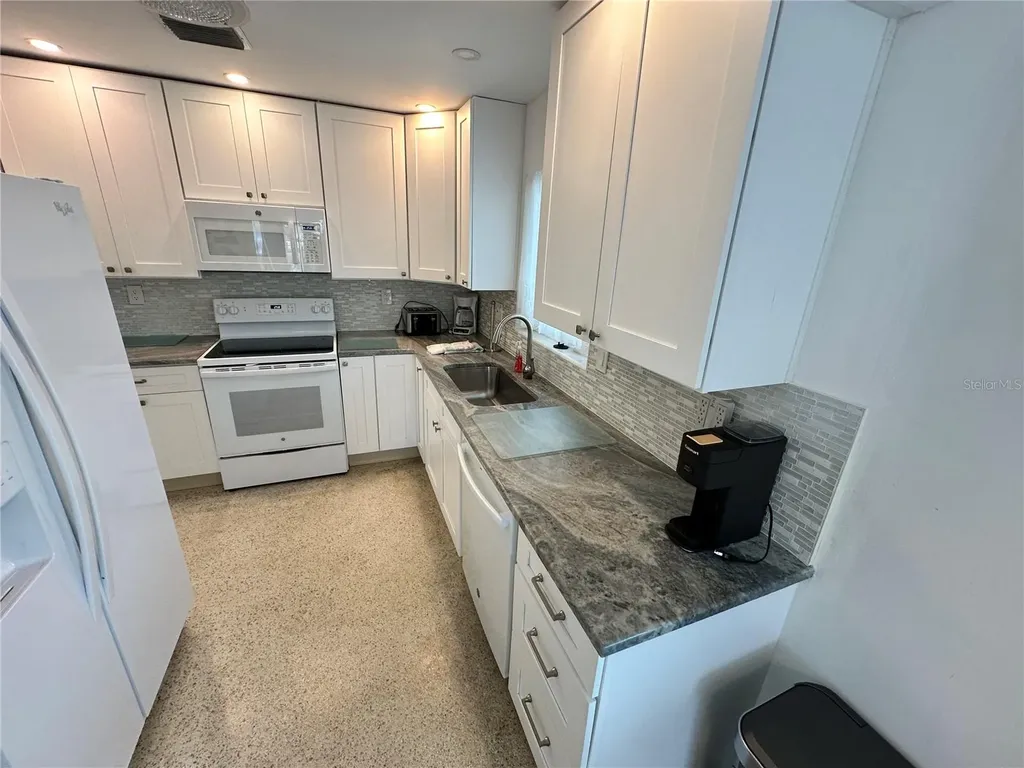 3615 100th Street W Bradenton FL 34210