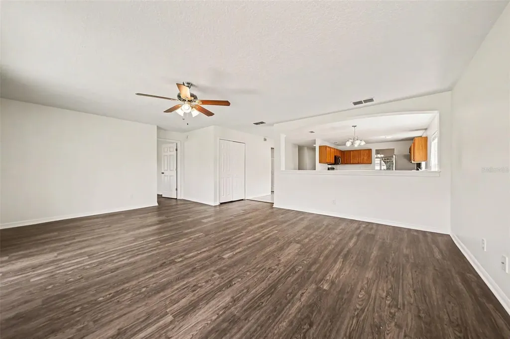 1461 E Whooping Drive Groveland FL 34736