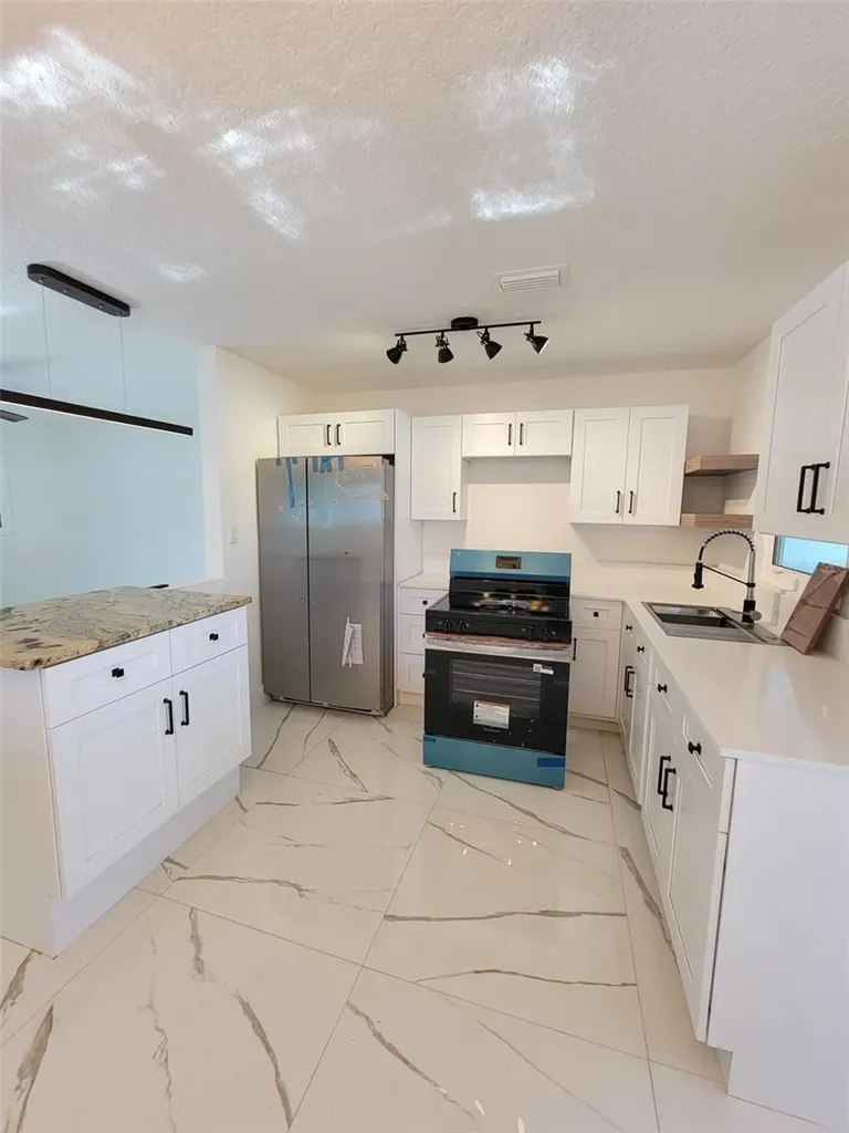 7498 Orpine Drive N St Petersburg FL 33702
