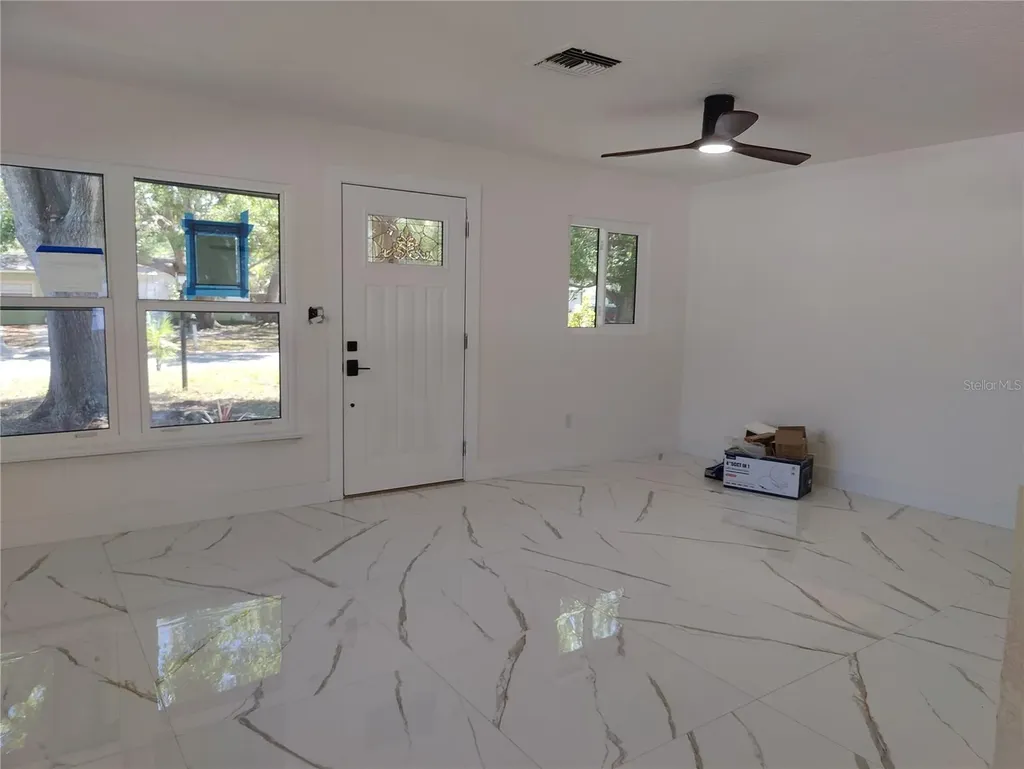7498 Orpine Drive N St Petersburg FL 33702