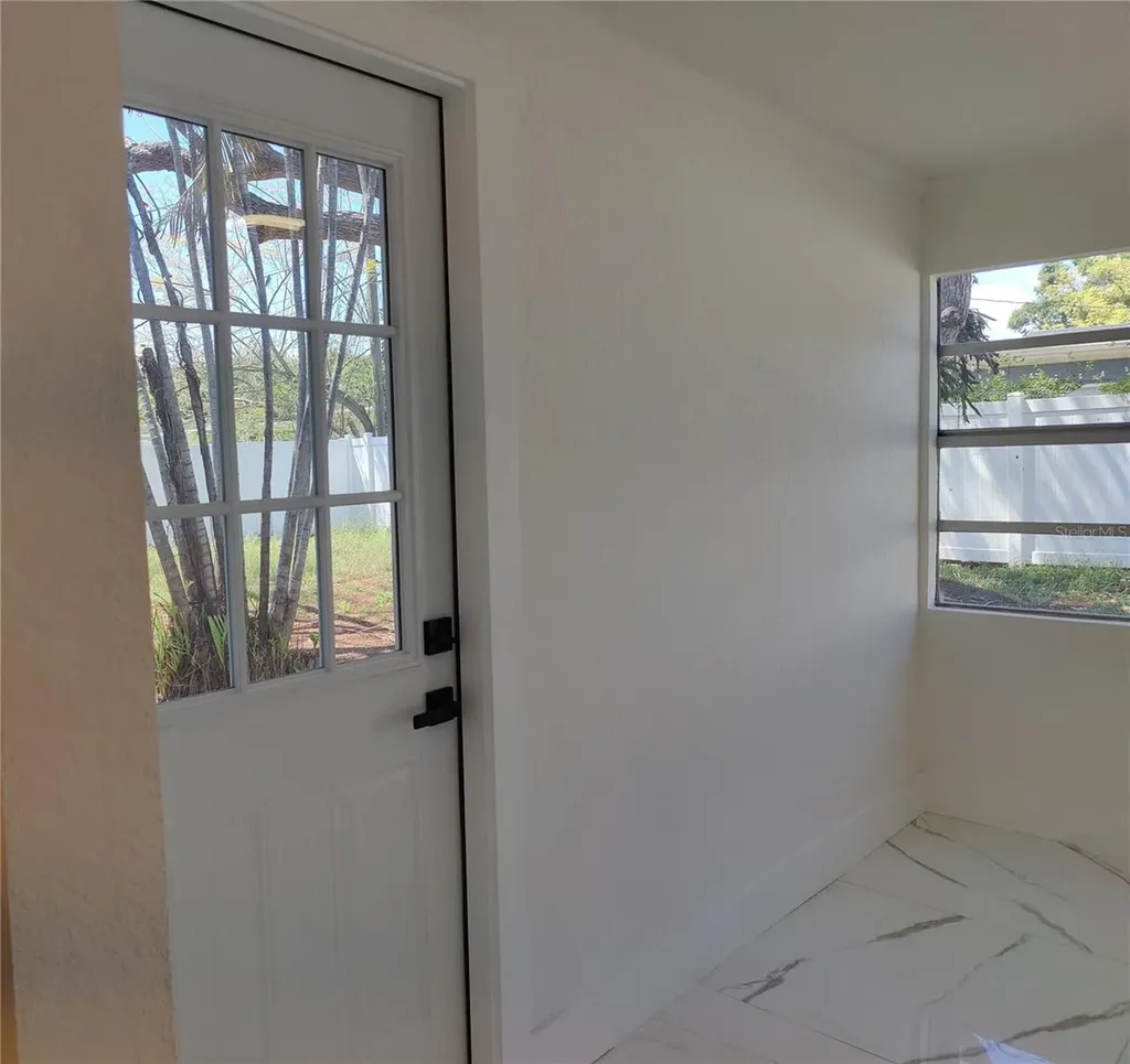 7498 Orpine Drive N St Petersburg FL 33702
