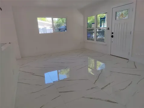 7498 Orpine Drive N St Petersburg FL 33702
