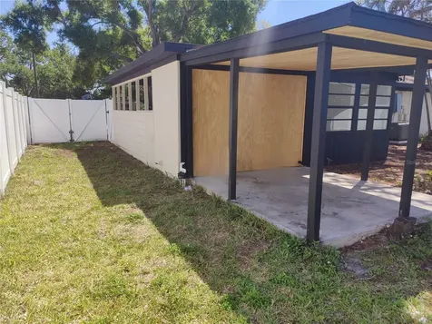 7498 Orpine Drive N St Petersburg FL 33702