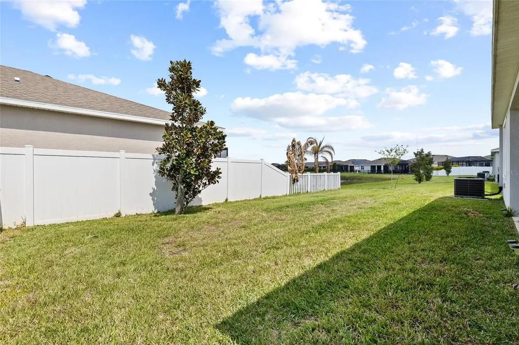 13204 Waterleaf Garden Circle Riverview FL 33579