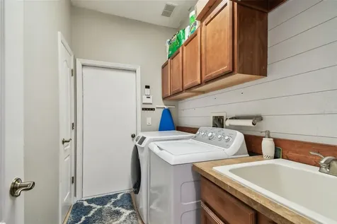 3025 Naughton Way Tarpon Springs FL 34688