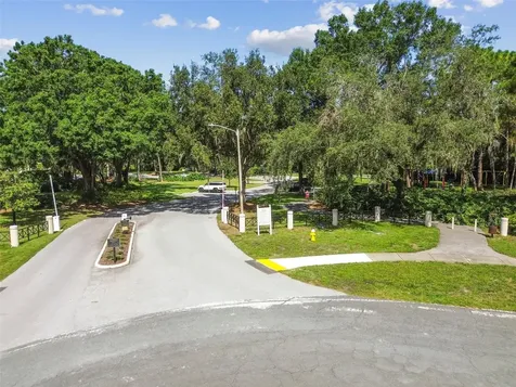 3025 Naughton Way Tarpon Springs FL 34688