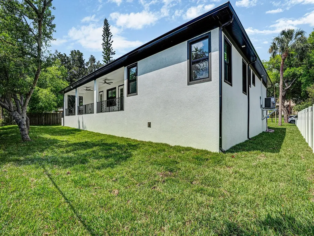 108 Irwin Street E Safety Harbor FL 34695