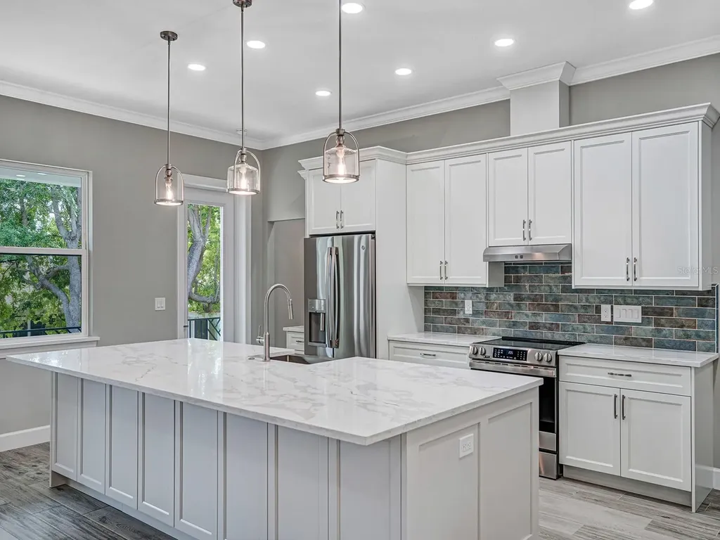 108 Irwin Street E Safety Harbor FL 34695