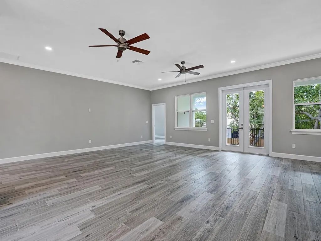 108 Irwin Street E Safety Harbor FL 34695