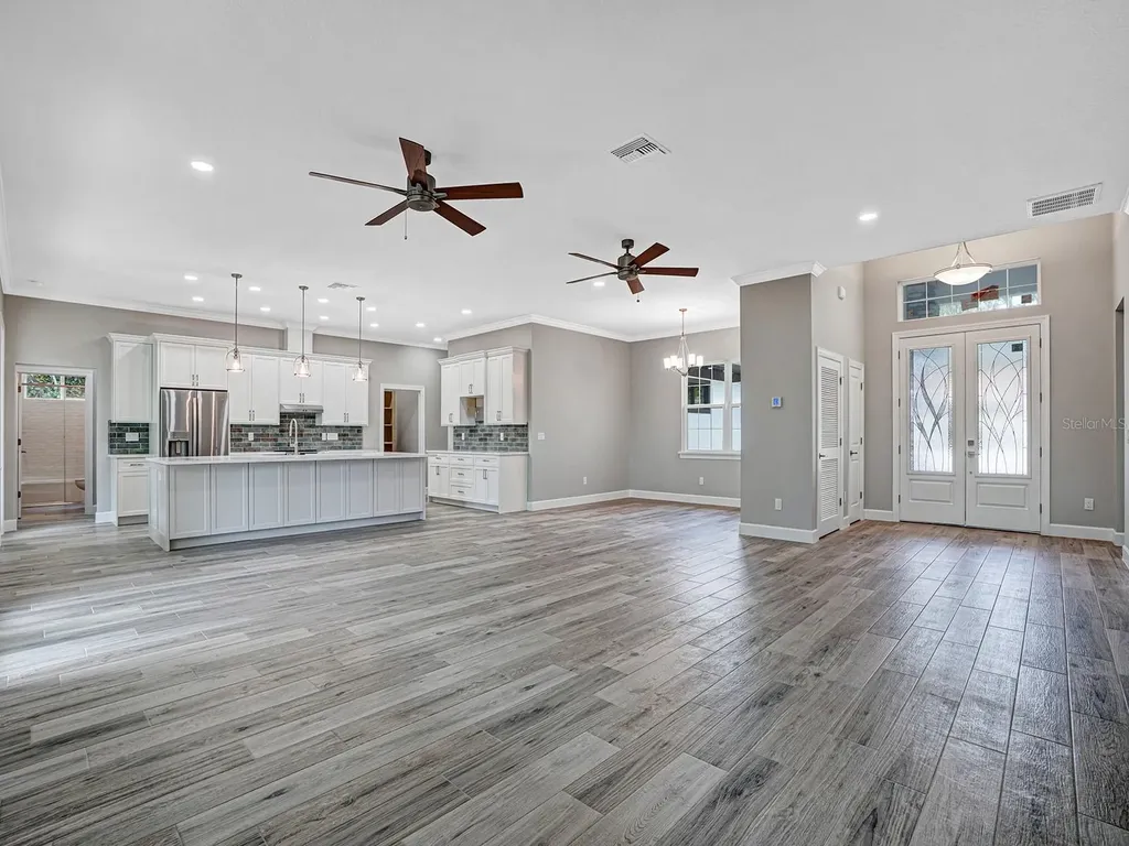 108 Irwin Street E Safety Harbor FL 34695
