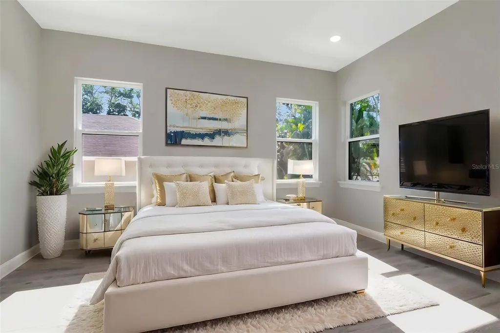 108 Irwin Street E Safety Harbor FL 34695