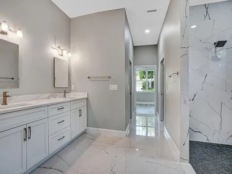 108 Irwin Street E Safety Harbor FL 34695