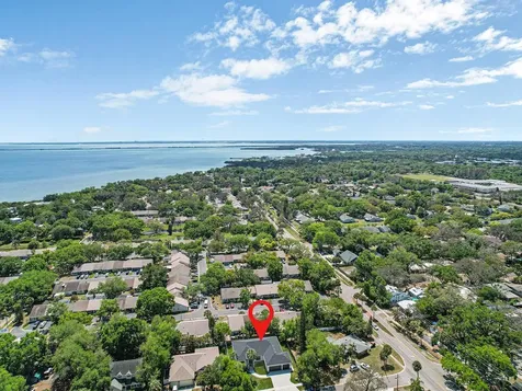 108 Irwin Street E Safety Harbor FL 34695