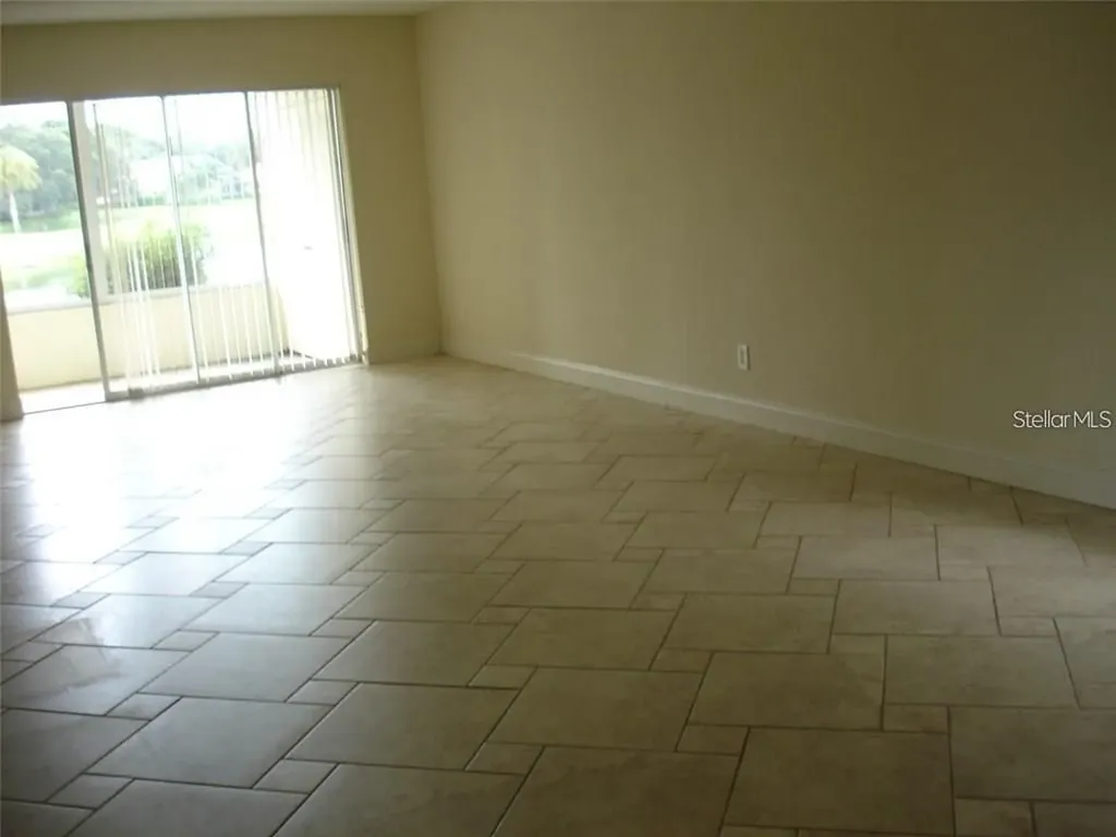 7211 W Country Club Drive N Sarasota FL 34243
