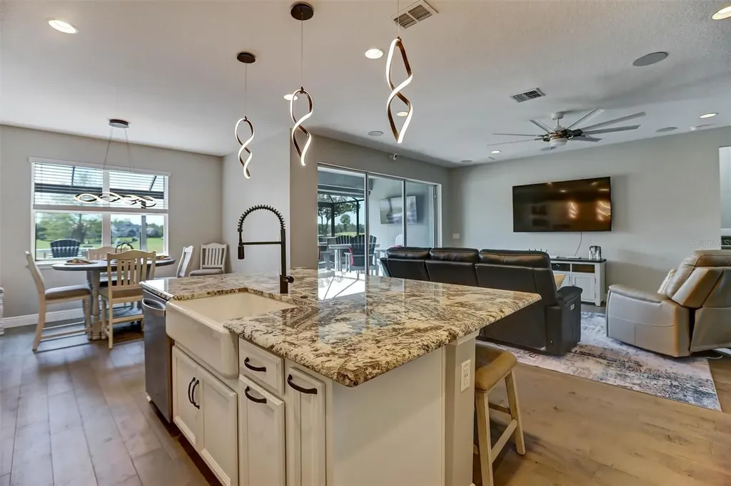 17610 Sawgrass Run Tavares FL 32778