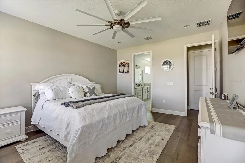 17610 Sawgrass Run Tavares FL 32778